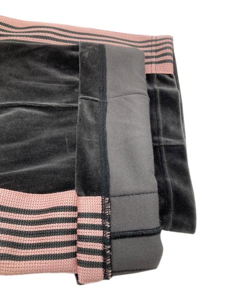 Needles（ニードルズ）Needles (ニードルズ) JOURNAL STANDARD (ジャーナルスタンダード) C/PE Velour Track Pant/ベロアトラックパンツ グレー サイズ:Sの古着・服飾アイテム