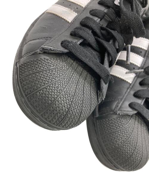 adidas（アディダス）adidas (アディダス) ローカットスニーカー ブラック サイズ:US8.5の古着・服飾アイテム