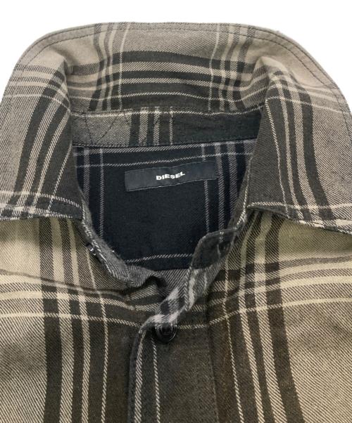 DIESEL（ディーゼル）DIESEL (ディーゼル) カットオフチェックシャツ グレー×ブラック サイズ:Mの古着・服飾アイテム