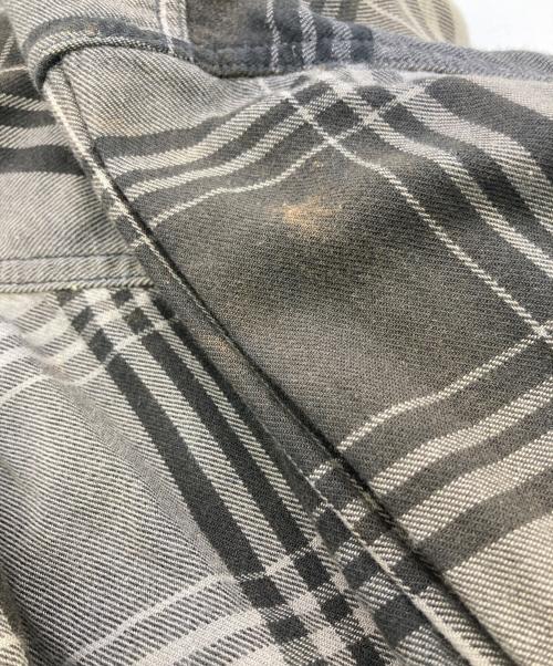 DIESEL（ディーゼル）DIESEL (ディーゼル) カットオフチェックシャツ グレー×ブラック サイズ:Mの古着・服飾アイテム