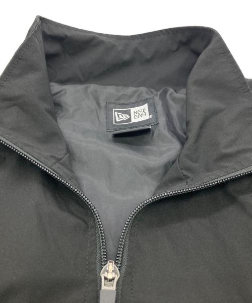 CALEE（キャリー）CALEE (キャリー) New Era (ニューエラ) CALEE LOGO OVERSIZED PIPING TRACK JACKET ブラック サイズ:MEDIUMの古着・服飾アイテム