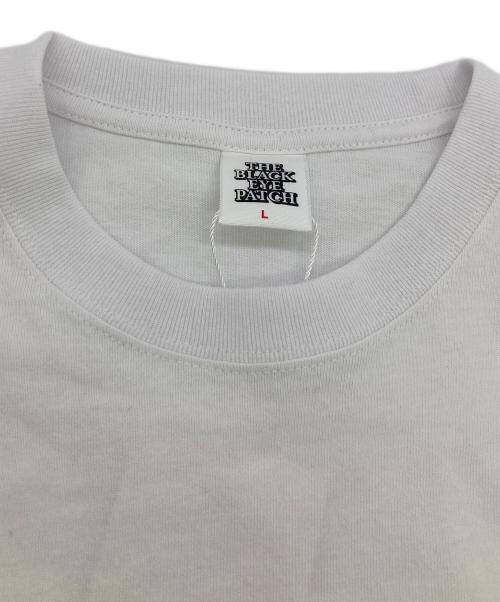 THE BLACK EYE PATCH（ブラックアイパッチ）THE BLACK EYE PATCH (ブラックアイパッチ) ロゴプリントTシャツ ホワイト サイズ:Lの古着・服飾アイテム
