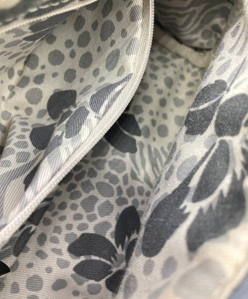 GUESS（ゲス）GUESS (ゲス) 2WAYショルダーバッグ グレーの古着・服飾アイテム