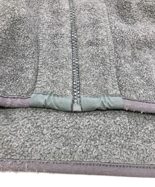 Patagonia（パタゴニア）Patagonia (パタゴニア) シンチラフリースジャケット グレー サイズ:Lの古着・服飾アイテム