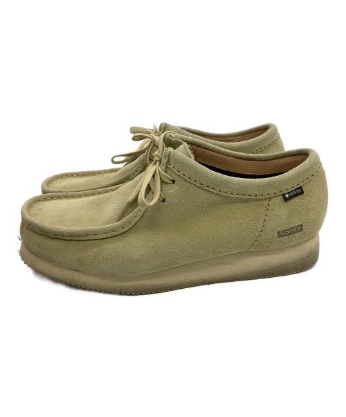 CLARKS（クラークス）CLARKS (クラークス) Supreme (シュプリーム) ワラビーGTXシューズ ベージュ サイズ:	SIZE 8 1/2　（26.5㎝）の古着・服飾アイテム