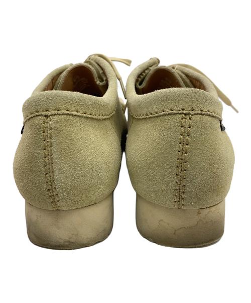 CLARKS（クラークス）CLARKS (クラークス) Supreme (シュプリーム) ワラビーGTXシューズ ベージュ サイズ:	SIZE 8 1/2　（26.5㎝）の古着・服飾アイテム