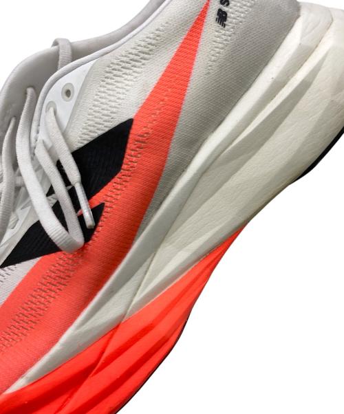 NEW BALANCE（ニューバランス）NEW BALANCE (ニューバランス) FuelCell SuperComp Elite v5 ホワイト×オレンジ サイズ:	SIZE US9 (27cm)の古着・服飾アイテム