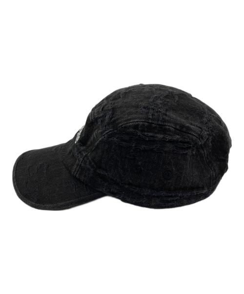 SUPREME（シュプリーム）Supreme (シュプリーム) Frayed Logos Camp Cap ブラックの古着・服飾アイテム