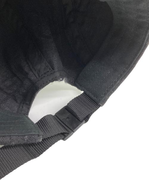 SUPREME（シュプリーム）Supreme (シュプリーム) Frayed Logos Camp Cap ブラックの古着・服飾アイテム