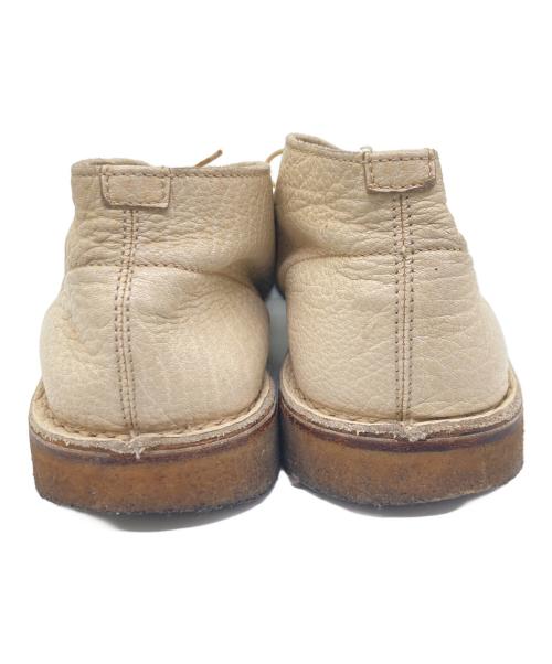 MIU MIU（ミュウミュウ）MIU MIU (ミュウミュウ) スクエアチャッカブーツ ベージュ サイズ:SIZE 7 1/2の古着・服飾アイテム