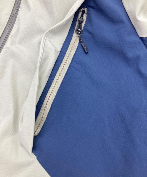 OAKLEY（オークリー）OAKLEY (オークリー) Enhance Active Light Shell Jacket ベージュ サイズ:SIZE Mの古着・服飾アイテム