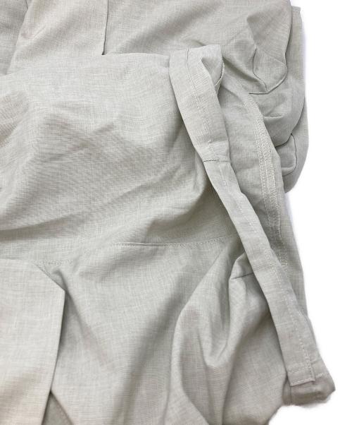 meanswhile（ミーンズワイル）meanswhile (ミーンズワイル) Luggage Cargo Shorts/Bone ベージュ サイズ:4の古着・服飾アイテム