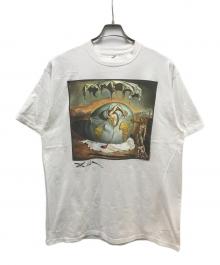 JERZEES（ジャージーズ）の古着「Salvador Dalí 00-90sアートプリントTシャツ」｜ホワイト
