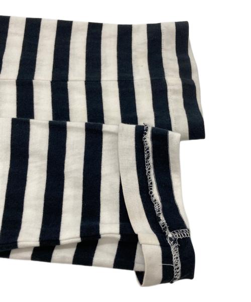 COMME des GARCONS（コムデギャルソン）COMME des GARCONS (コムデギャルソン) フリルボーダーカットソー/Stripe frill-collar top ホワイト×ブラック サイズ:Ｍの古着・服飾アイテム