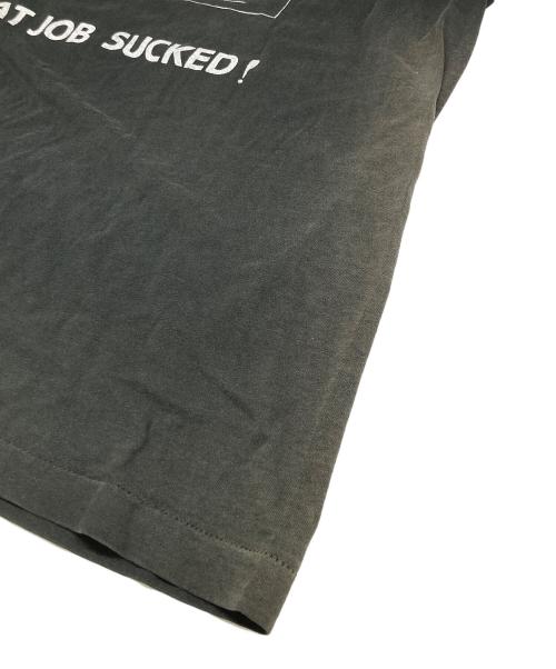 JOBLESS ANTI-WORK WEAR（ジョンブレスアンチワークウェア）JOBLESS ANTI-WORK WEAR (ジョンブレスアンチワークウェア) 「THAT JOB SUCKED」メッセージTシャツ ブラック サイズ:	SIZE XLの古着・服飾アイテム