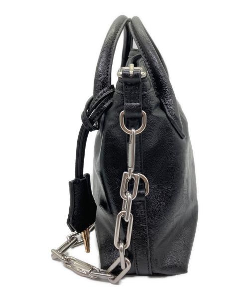 CHARLES & KEITH（チャールズアンドキース）CHARLES & KEITH (チャールズアンドキース) Delfina ミニデルフィナ チェーントートバッグ ブラックの古着・服飾アイテム