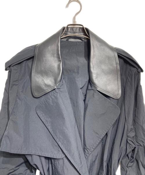 Ferragamo（フェラガモ）Ferragamo (フェラガモ) 襟レザー切替ナイロントレンチコート / Nylon trench coat with leather collar ブラック サイズ:42の古着・服飾アイテム