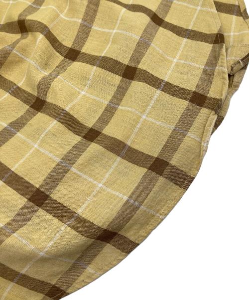 VAN HEUSEN（ヴァンヒューセン/バンヒューゼン）VAN HEUSEN (ヴァンヒューセン/バンヒューゼン) 60‐70s ボタンダウンチェックシャツ イエロー サイズ:Mの古着・服飾アイテム