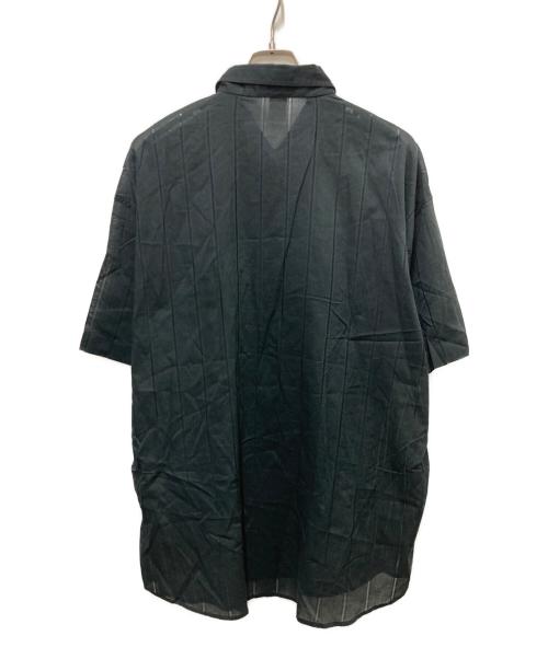 GIANNI VERSACE（ジャンニ・ヴェルサーチ）GIANNI VERSACE (ジャンニ・ヴェルサーチ) シアーストライプシャツ ブラック サイズ:56の古着・服飾アイテム