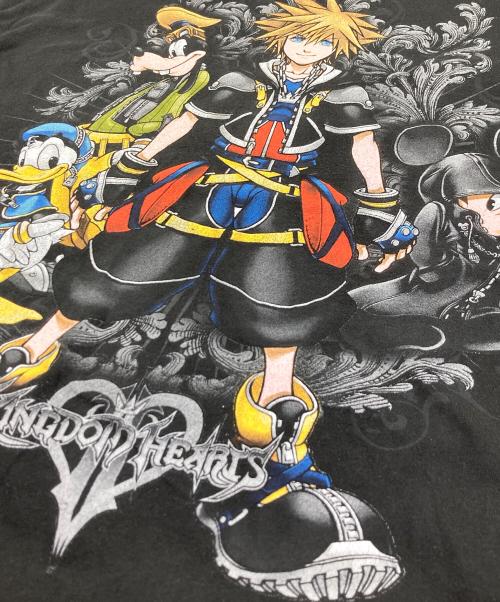 KINGDOM hearts（キングダムハーツ）KINGDOM HEARTS (キングダムハーツ) ゲームキャラクタープリントTシャツ ブラック サイズ:SIZE Lの古着・服飾アイテム