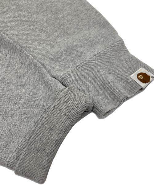 A BATHING APE（アベイシングエイプ）A BATHING APE (アベイシングエイプ) マイロフィッシングプリントスウェット グレー サイズ:Mの古着・服飾アイテム