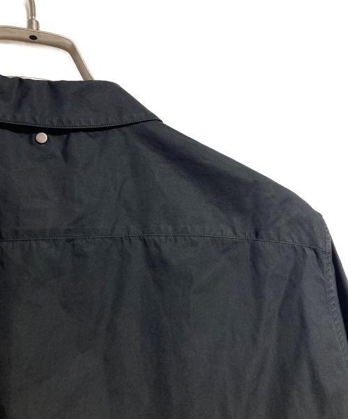 OAMC（オーエーエムシー）OAMC (オーエーエムシー) スプレーロゴシャツ / Spray logo shirt ブラック サイズ:Mの古着・服飾アイテム