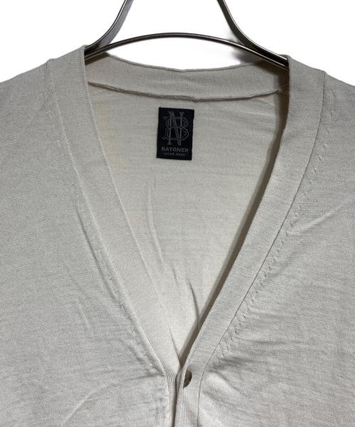 BATONER（バトナ―）BATONER (バトナ―) Essential SUPERIOR HIGH GAUGE MERINO V CARDIGAN ベージュ サイズ:2の古着・服飾アイテム