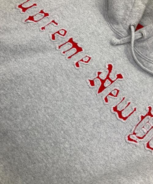 SUPREME（シュプリーム）SUPREME (シュプリーム) Contrast Cutout Hooded Sweatshirt グレー サイズ:Ｍの古着・服飾アイテム
