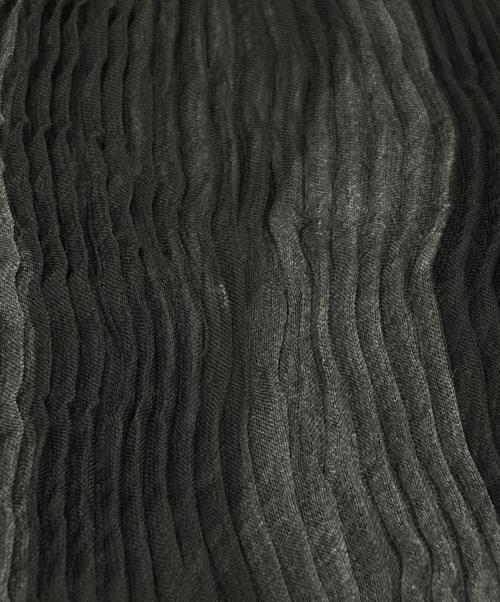 ISSEY MIYAKE FETE（イッセイミヤケフェット）ISSEY MIYAKE FETE (イッセイミヤケフェット) バイカラーアコーディオンプリーツシャツ/Two-tone accordion pleated shirt ブラック サイズ:2の古着・服飾アイテム