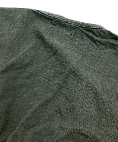 ARMANI JEANS（アルマーニジーンズ）ARMANI JEANS (アルマーニジーンズ) メタルボタンジレ グリーン サイズ:48の古着・服飾アイテム