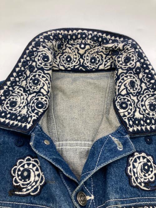 ficce jeans（フィッチェ ジーンズ）FICCE JEANS (フィッチェ ジーンズ) 再構築ニット刺繍パッチデニムジャケット インディゴ サイズ:Fの古着・服飾アイテム