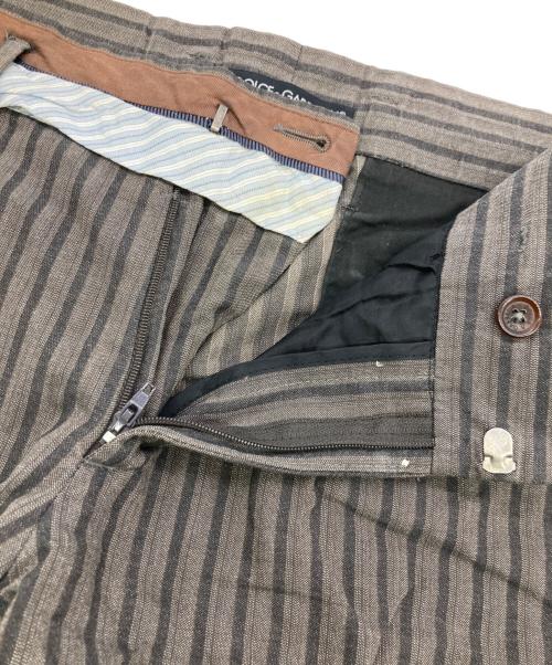 DOLCE & GABBANA（ドルチェ＆ガッバーナ）DOLCE & GABBANA (ドルチェ＆ガッバーナ) ストライプスラックス ブラウン サイズ:46の古着・服飾アイテム