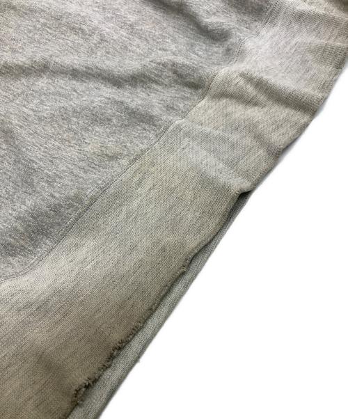 Champion（チャンピオン）Champion (チャンピオン) 80sはめ込み前Vリバースウィーブスウェット グレー サイズ:M(肩幅48/身幅55/着丈55)の古着・服飾アイテム