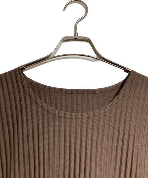 HOMME PLISSE ISSEY MIYAKE（オム プリッセ イッセイ ミヤケ）HOMME PLISSE ISSEY MIYAKE (オム プリッセ イッセイ ミヤケ) プリーツカットソー/Pleated cut and sew ブラウン サイズ:3の古着・服飾アイテム