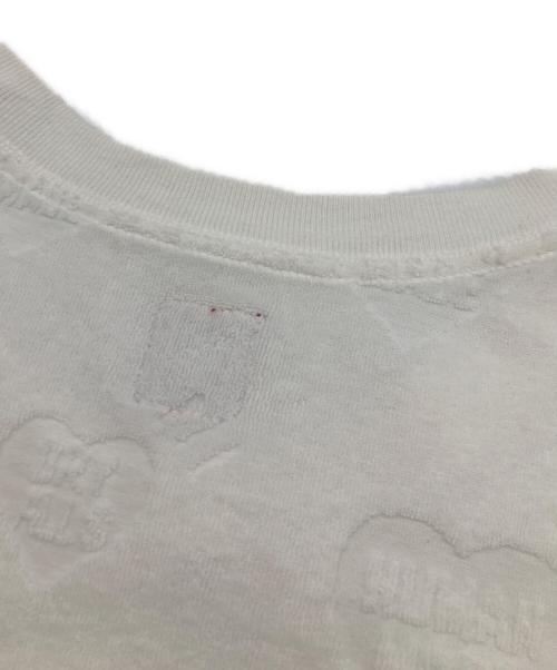 HUMAN MADE（ヒューマンメイド）HUMAN MADE (ヒューマンメイド) エンボスロゴTシャツ ホワイト サイズ:	SIZE Mの古着・服飾アイテム