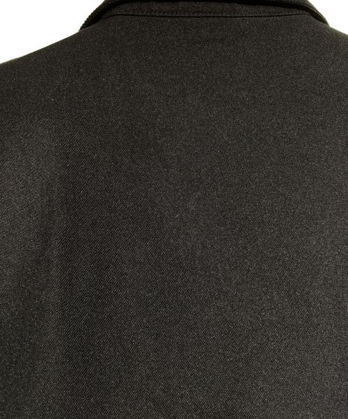 BLACK COMME des GARCONS（ブラックコムデギャルソン）BLACK COMME des GARCONS (ブラックコムデギャルソン) 製品染めポリツイル金ステッチジャケット/Garment-Dyed Poly Twill Jacket with Gold Stitching ブラック サイズ:Sの古着・服飾アイテム