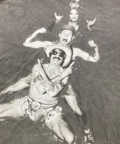 RED HOT CHILI PEPPERS（レッドホットチリペッパーズ）RED HOT CHILI PEPPERS (レッドホットチリペッパーズ) 2022-2023worldTour バンドトーテムTシャツ ブラック サイズ:	SIZE XLの古着・服飾アイテム
