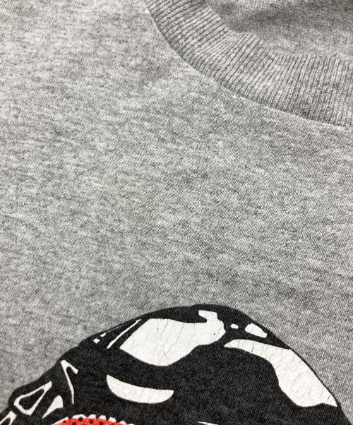 SUPREME（シュプリーム）Supreme (シュプリーム) Ladybug TEE グレー サイズ:	SIZE Mの古着・服飾アイテム