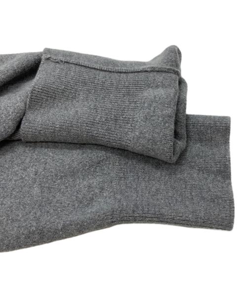 CABAN（キャバン）CABAN (キャバン) コットンカシミヤ ポケットクルーネックカーディガン/Cotton-Cashmere Pocket Crew-Neck Cardigan グレー サイズ:Lの古着・服飾アイテム