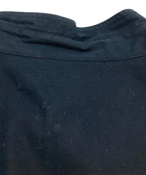 VERSUS（ヴェルサス）VERSUS (ヴェルサス) メデューサボタンバンドカラーシャツ ブラック サイズ:XLの古着・服飾アイテム