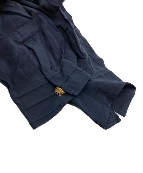 GIANNI VERSACE（ジャンニ・ヴェルサーチ）GIANNI VERSACE (ジャンニ・ヴェルサーチ) メデューサボタンバンドカラーシルクシャツ ブラック サイズ:54の古着・服飾アイテム
