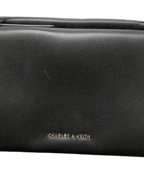 CHARLES & KEITH（チャールズアンドキース）CHARLES & KEITH (チャールズアンドキース) Hazel ヘーゼル ボウ イロンゲイティッドトラペーズショルダーバッグ ブラックの古着・服飾アイテム
