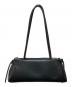 CHARLES & KEITH (チャールズアンドキース) Hazel ヘーゼル ボウ イロンゲイティッドトラペーズショルダーバッグ ブラック：6000円