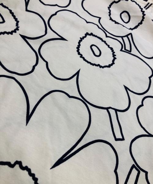 marimekko（マリメッコ）marimekko (マリメッコ) Pieni Piirto Unikko 2 / Biitti t-shirt ベージュ サイズ:Sの古着・服飾アイテム