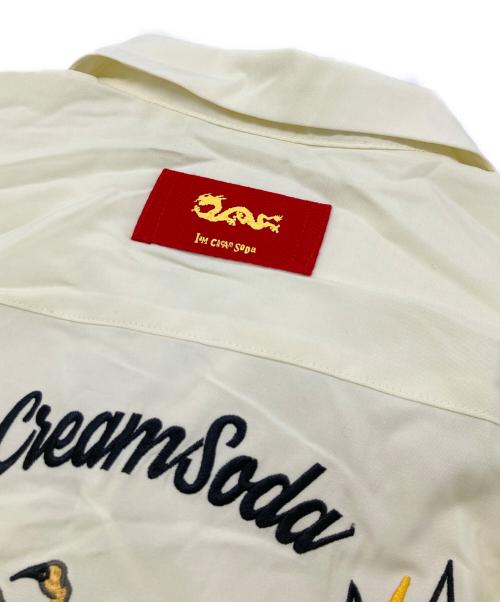 CREAM SODA（クリームソーダ）CREAM SODA (クリームソーダ) 双龍刺繍シャツ ベージュ サイズ:Lの古着・服飾アイテム