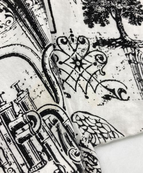 WILDWOOD PRODUETIONS（ワイルドウッドプロダクションズ）WILDWOOD PRODUETIONS (ワイルドウッドプロダクションズ) オールオーバープリントTシャツT ホワイト×ブラック サイズ:Lの古着・服飾アイテム