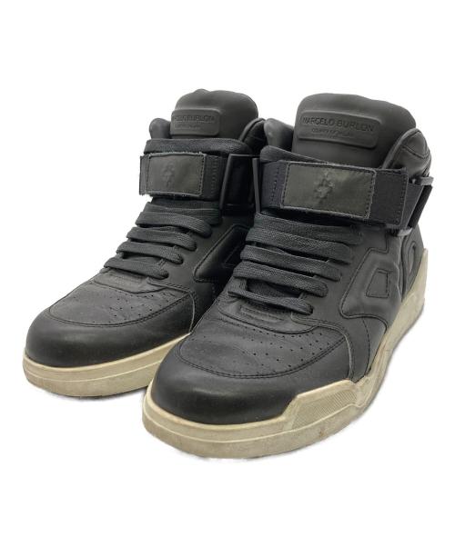 MARCELO BURLON（マルセロバーロン）MARCELO BURLON (マルセロバーロン) ハイカットスニーカー ブラック サイズ:	SIZE 41.5　（26.5㎝）の古着・服飾アイテム