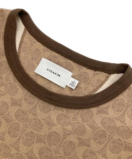COACH（コーチ）COACH (コーチ) エッセンシャル シグネチャー Tシャツ ブラウン サイズ:Sの古着・服飾アイテム