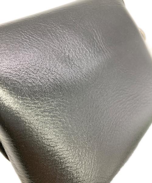 YENN（イエン）YENN (イエン) CHAIN BELT POUCH ブラックの古着・服飾アイテム