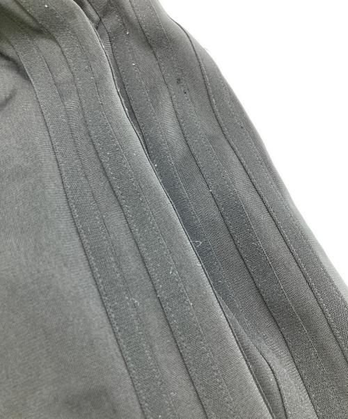 adidas（アディダス）adidas (アディダス) クロップドトラックジャケット ブラック サイズ:	SIZE OTの古着・服飾アイテム